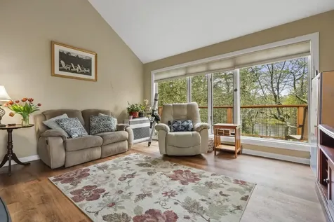 12 & 14 Maddocks Road Boothbay Harbor ME 04538