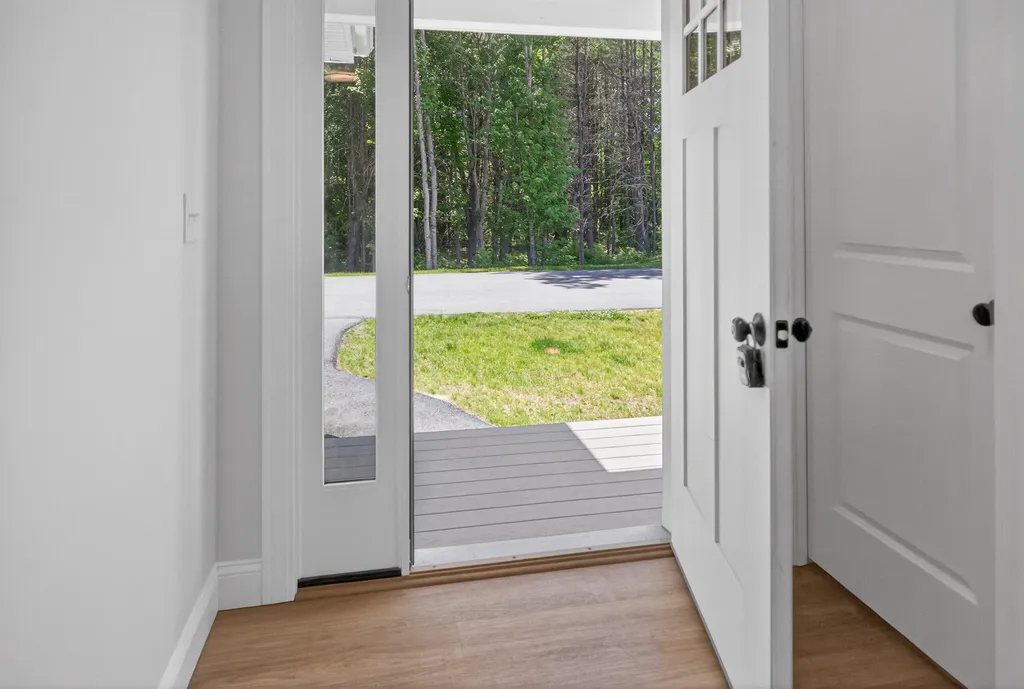 14 Voyager Lane Windham ME 04062