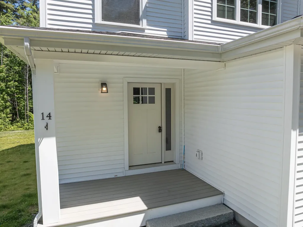14 Voyager Lane Windham ME 04062