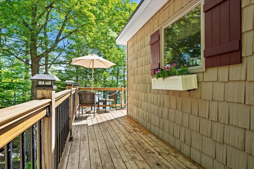 41 Short Point Way Orland ME 04472
