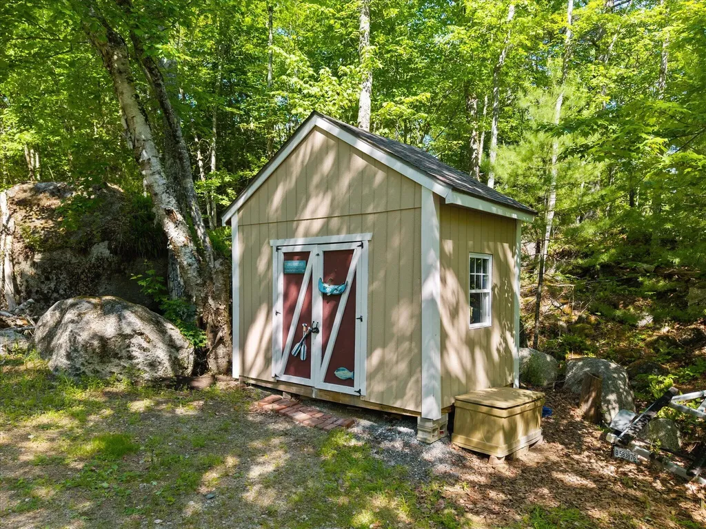 41 Short Point Way Orland ME 04472
