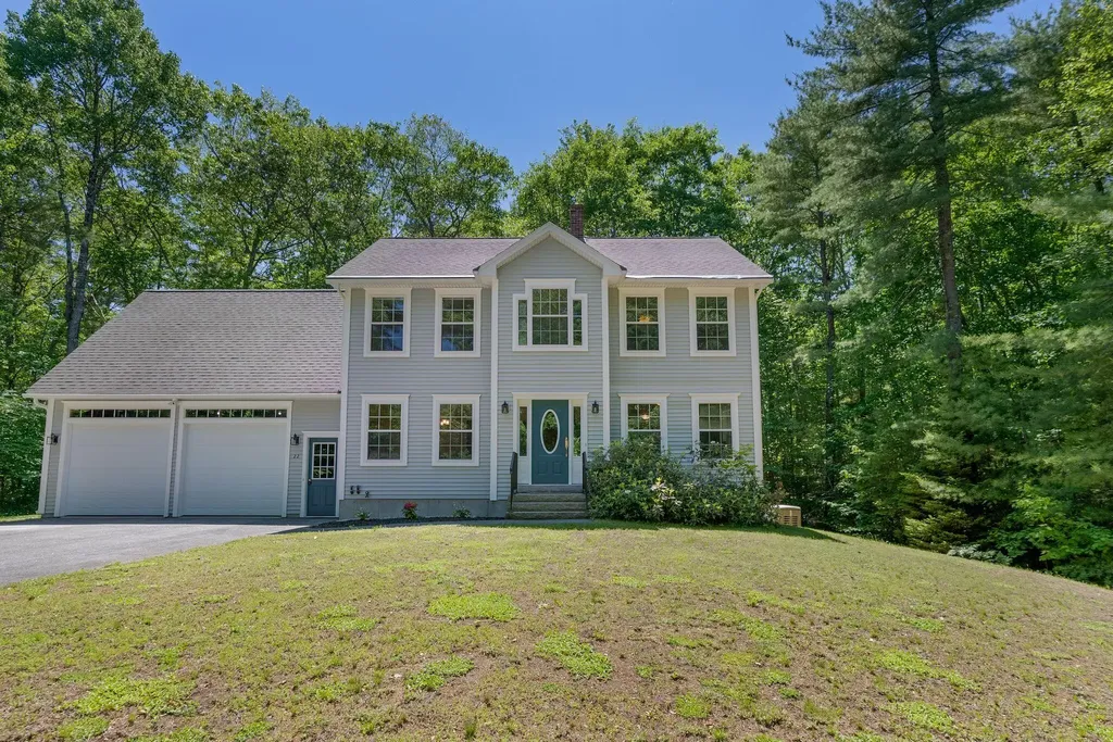 22 Thornbury Way Windham ME 04062