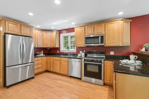 22 Thornbury Way Windham ME 04062
