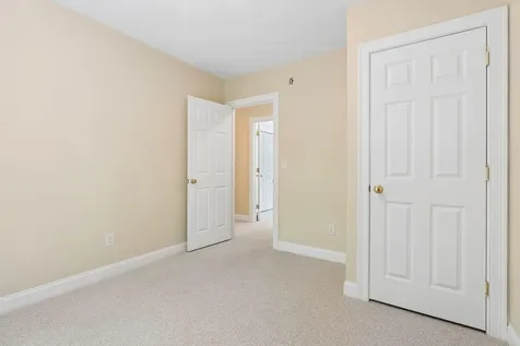 22 Thornbury Way Windham ME 04062