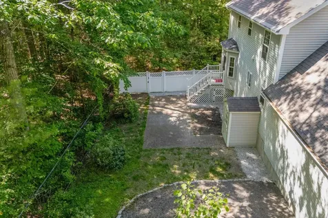 22 Thornbury Way Windham ME 04062
