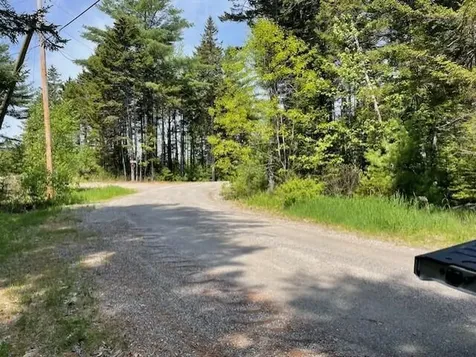 16 Woody Lane Cushing ME 04563
