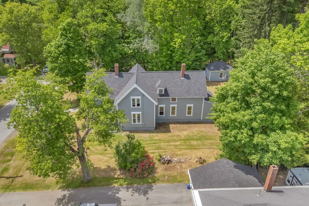 19 Morrill Avenue Waterville ME 04901
