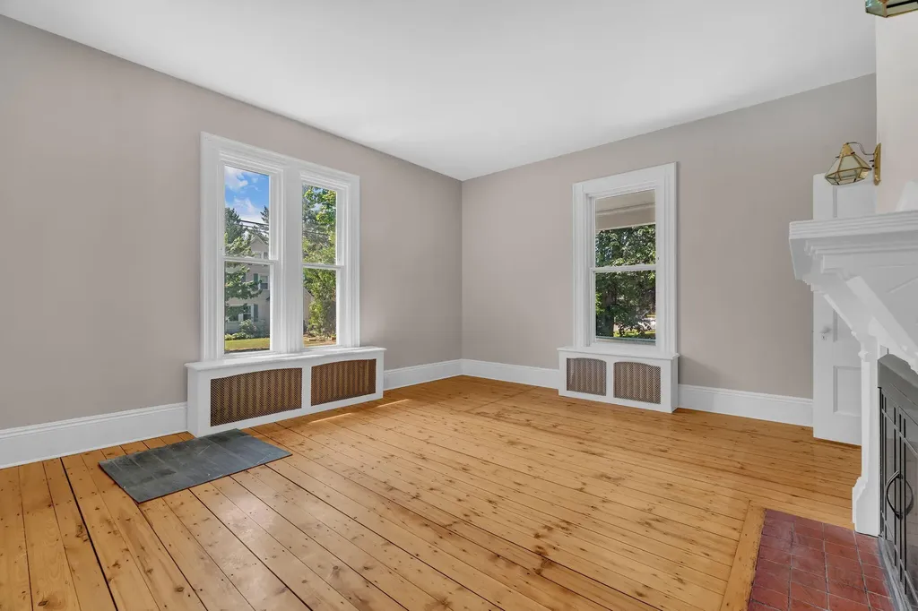19 Morrill Avenue Waterville ME 04901