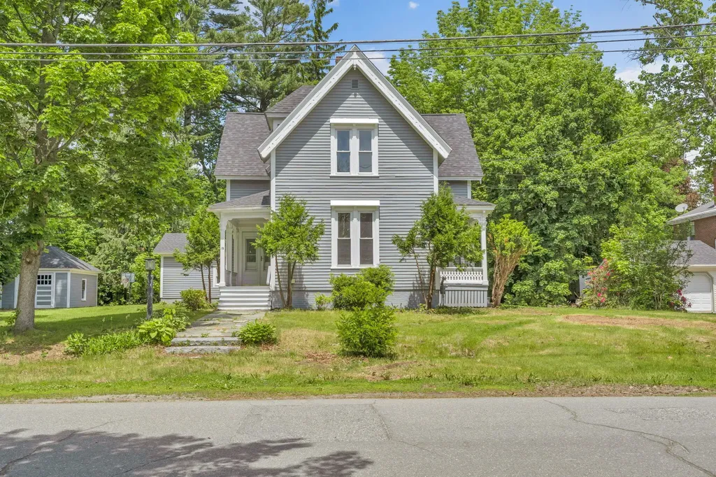 19 Morrill Avenue Waterville ME 04901