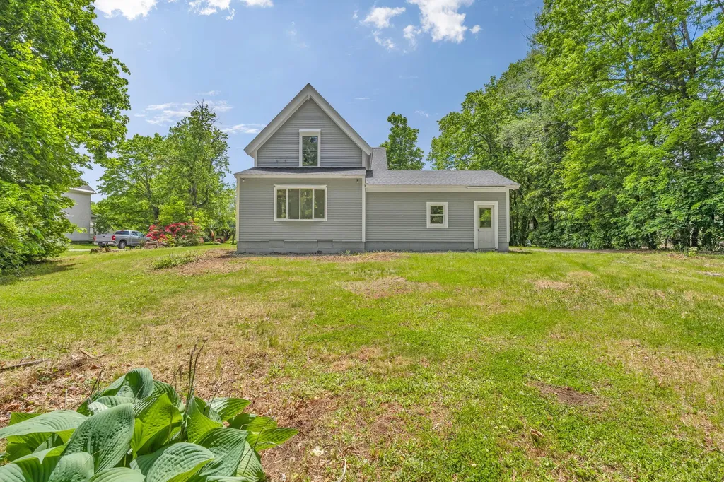 19 Morrill Avenue Waterville ME 04901
