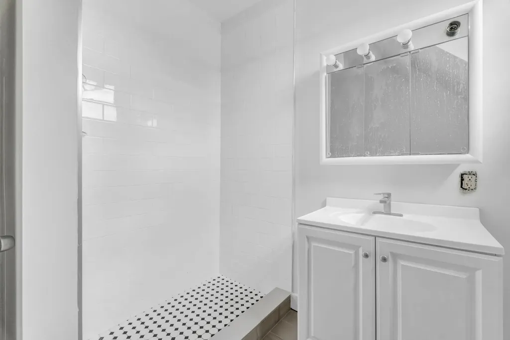 19 Morrill Avenue Waterville ME 04901