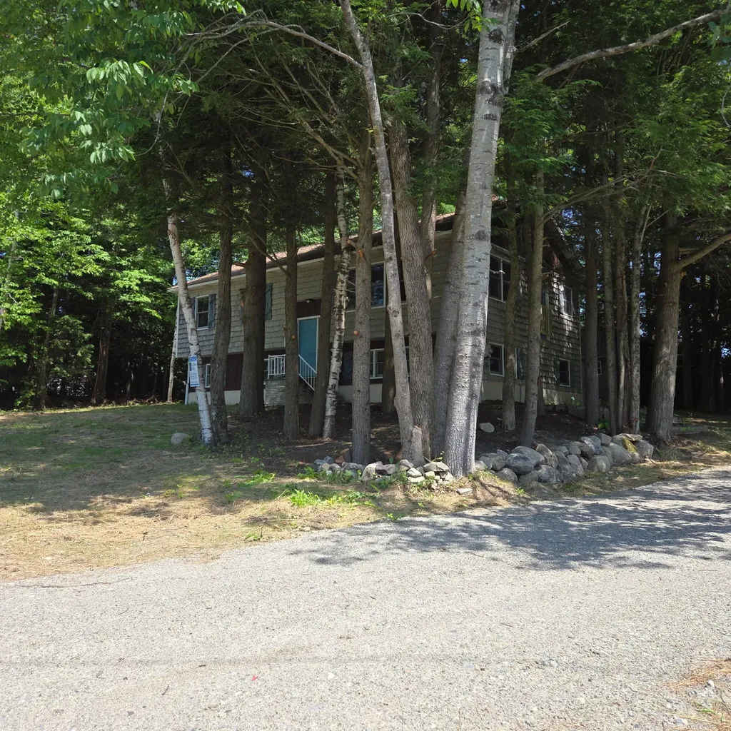 1 Mountainview Drive Lincoln ME 04457