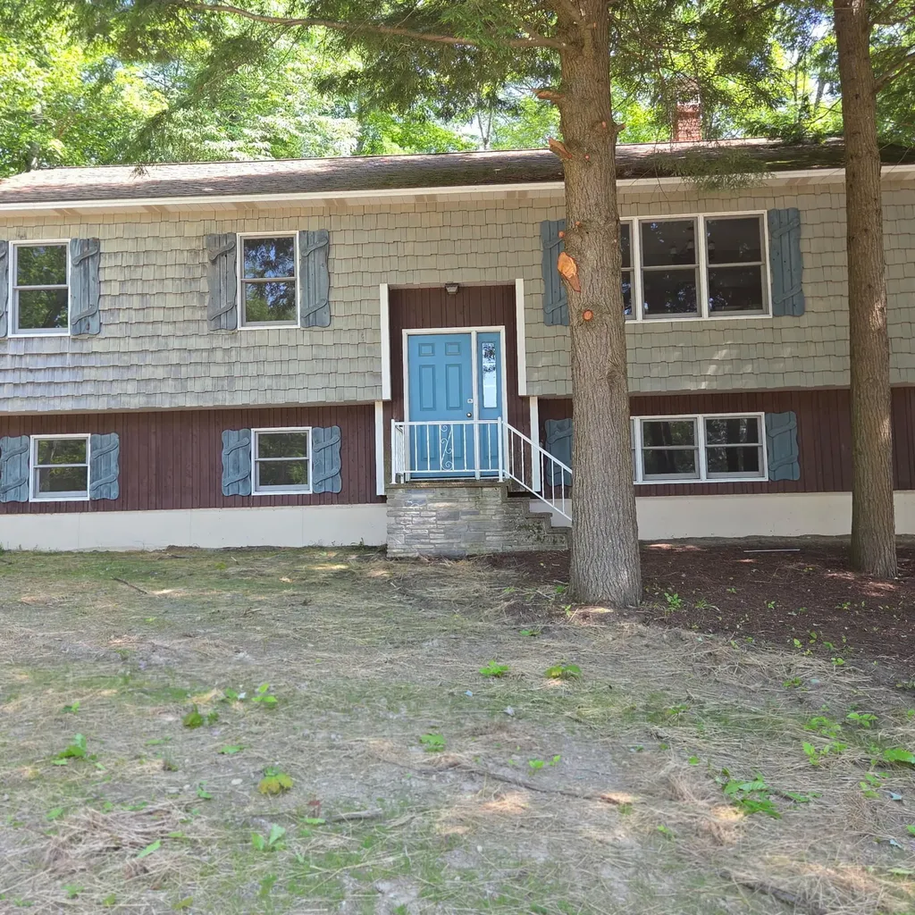 1 Mountainview Drive Lincoln ME 04457