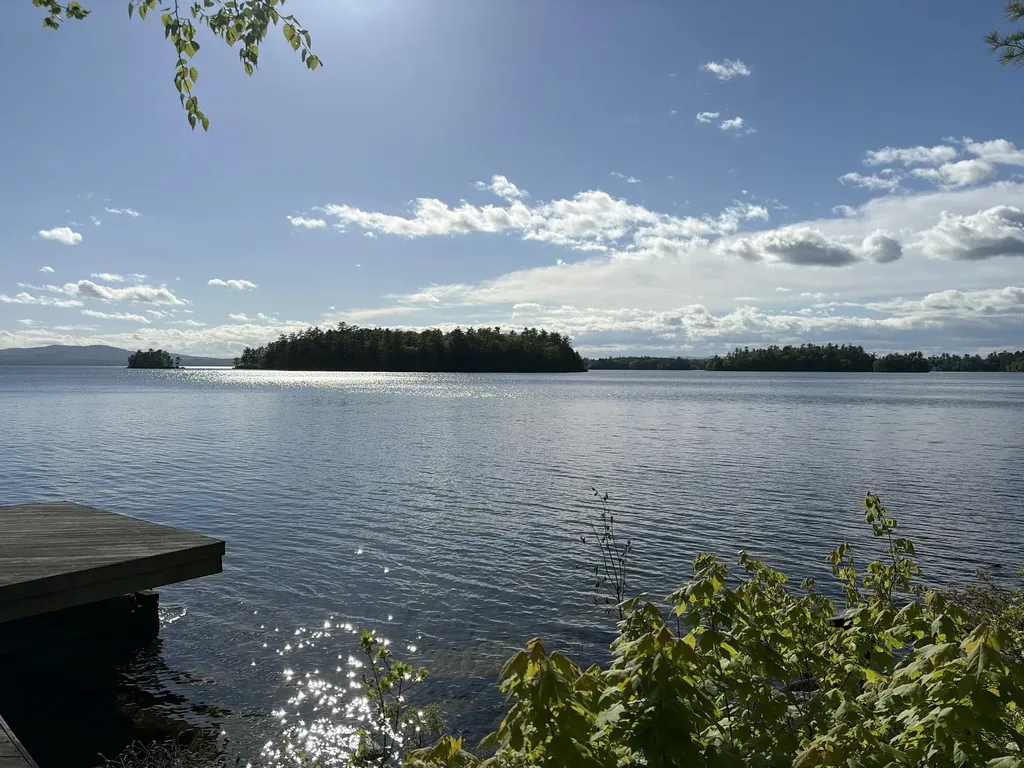 19 Tapley Cove Road Raymond ME 04071