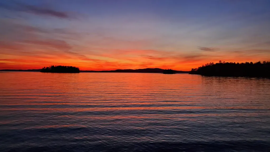 19 Tapley Cove Road Raymond ME 04071