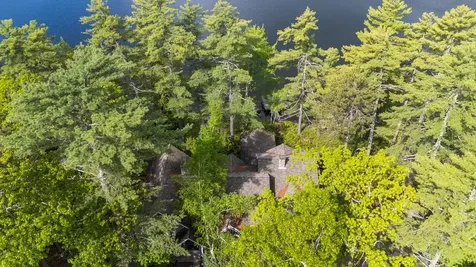 19 Tapley Cove Road Raymond ME 04071