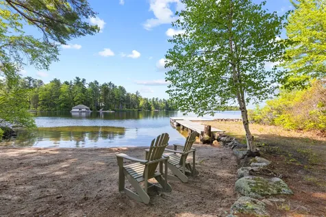 19 Tapley Cove Road Raymond ME 04071