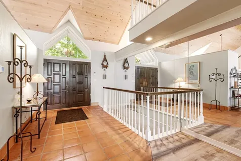 19 Tapley Cove Road Raymond ME 04071