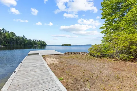 19 Tapley Cove Road Raymond ME 04071