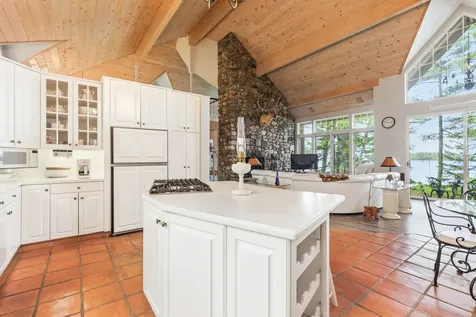 19 Tapley Cove Road Raymond ME 04071
