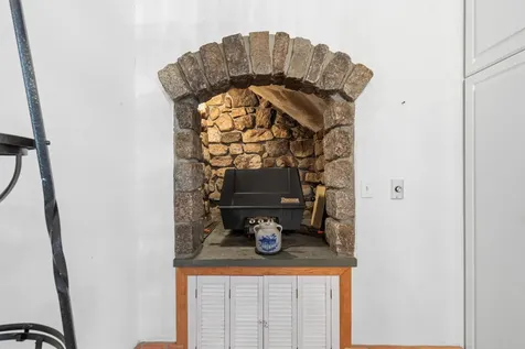 19 Tapley Cove Road Raymond ME 04071