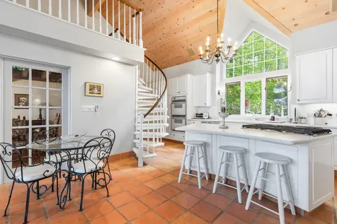 19 Tapley Cove Road Raymond ME 04071