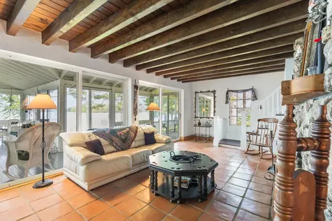 19 Tapley Cove Road Raymond ME 04071
