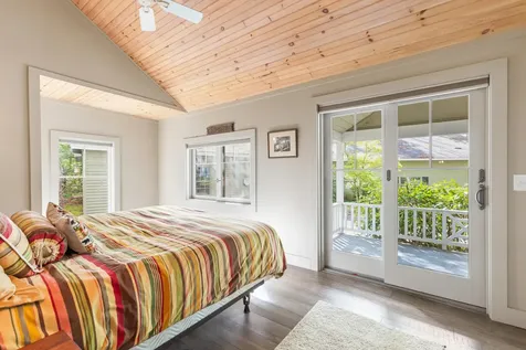 19 Tapley Cove Road Raymond ME 04071