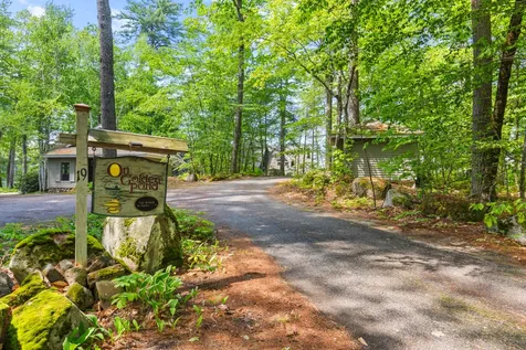 19 Tapley Cove Road Raymond ME 04071