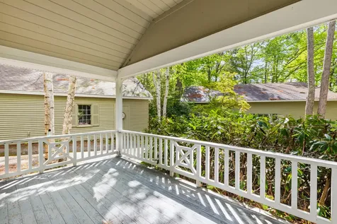 19 Tapley Cove Road Raymond ME 04071
