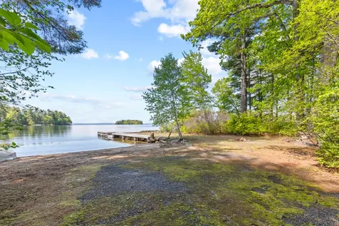 19 Tapley Cove Road Raymond ME 04071