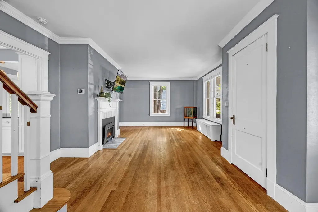 9 Royal Road Bangor ME 04401