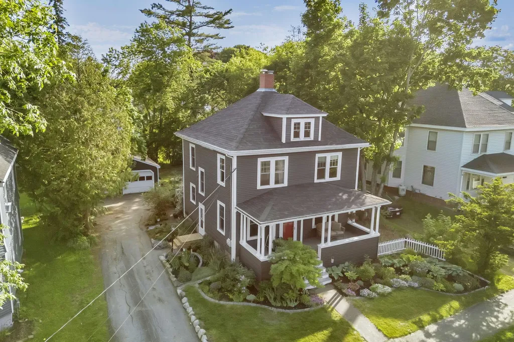 9 Royal Road Bangor ME 04401