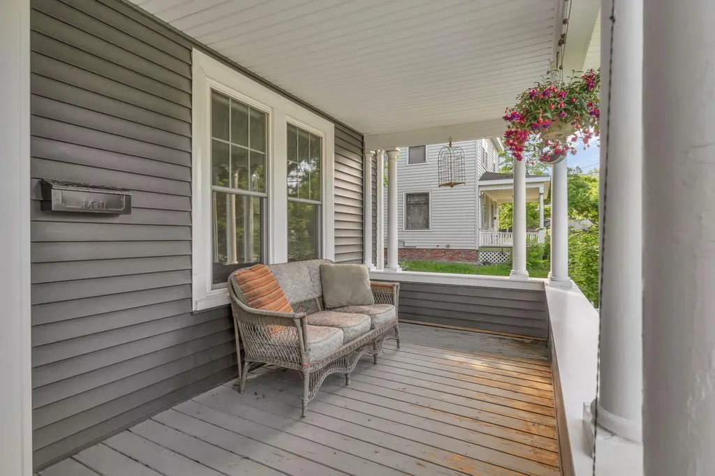 9 Royal Road Bangor ME 04401