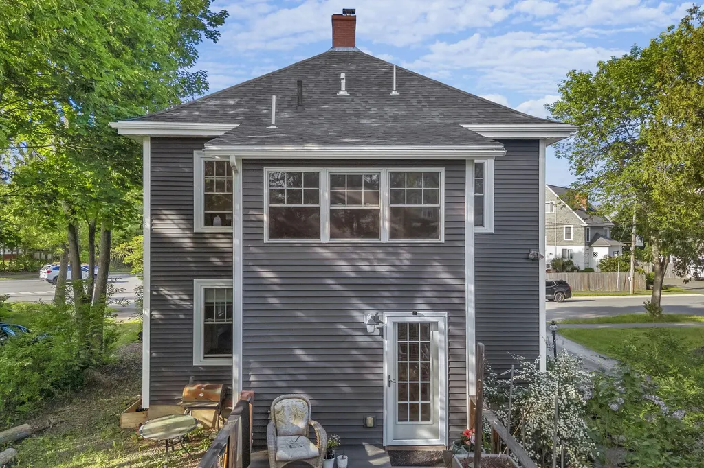 9 Royal Road Bangor ME 04401