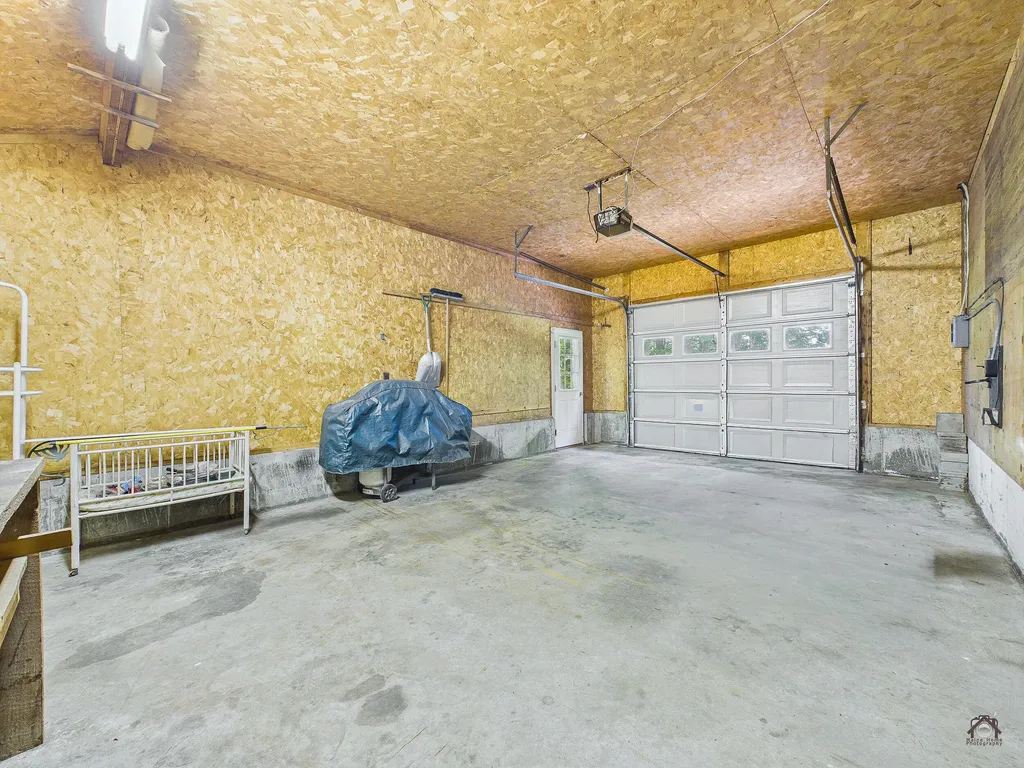 18 Eddie Kahkonen Road Norway ME 04268