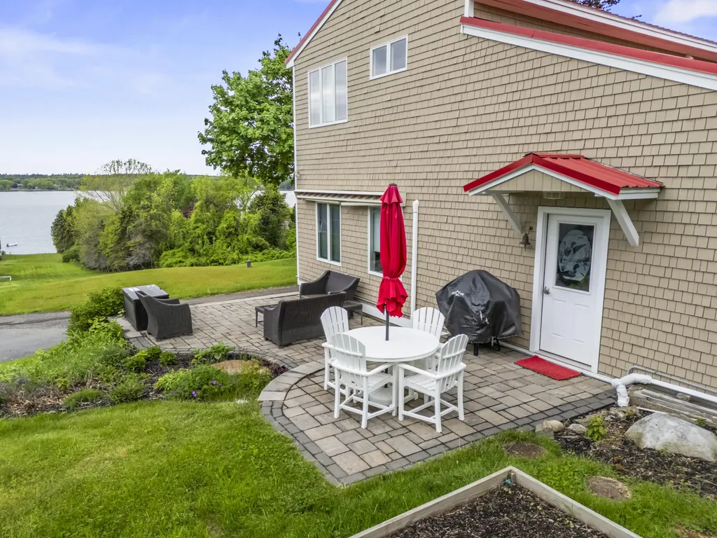 5 Seymour Road Harpswell ME 04066
