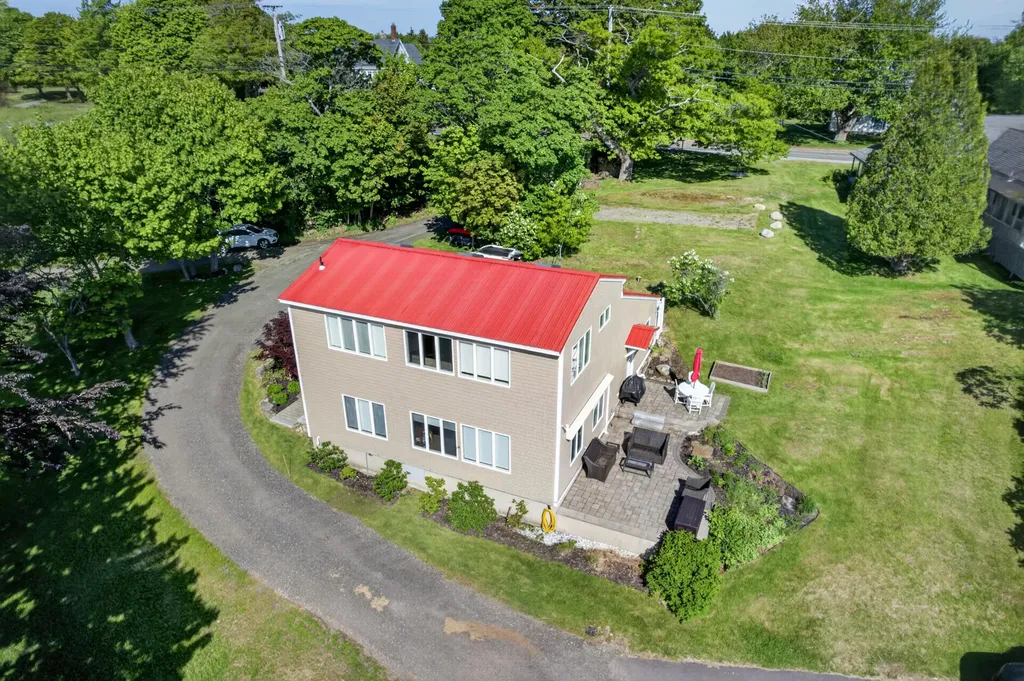 5 Seymour Road Harpswell ME 04066