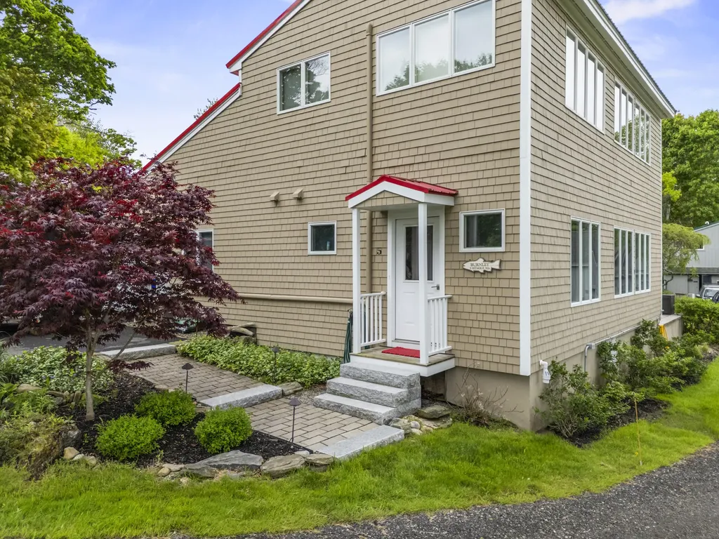 5 Seymour Road Harpswell ME 04066