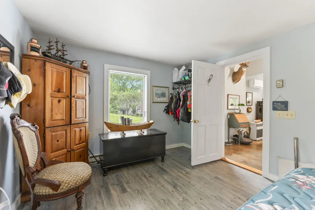 5 Seymour Road Harpswell ME 04066