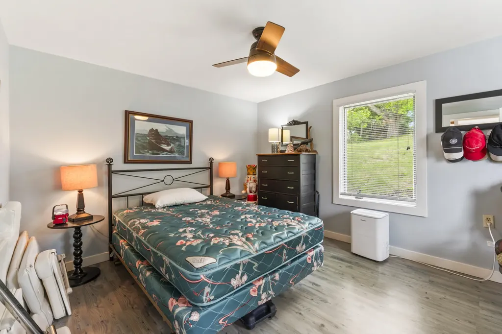 5 Seymour Road Harpswell ME 04066