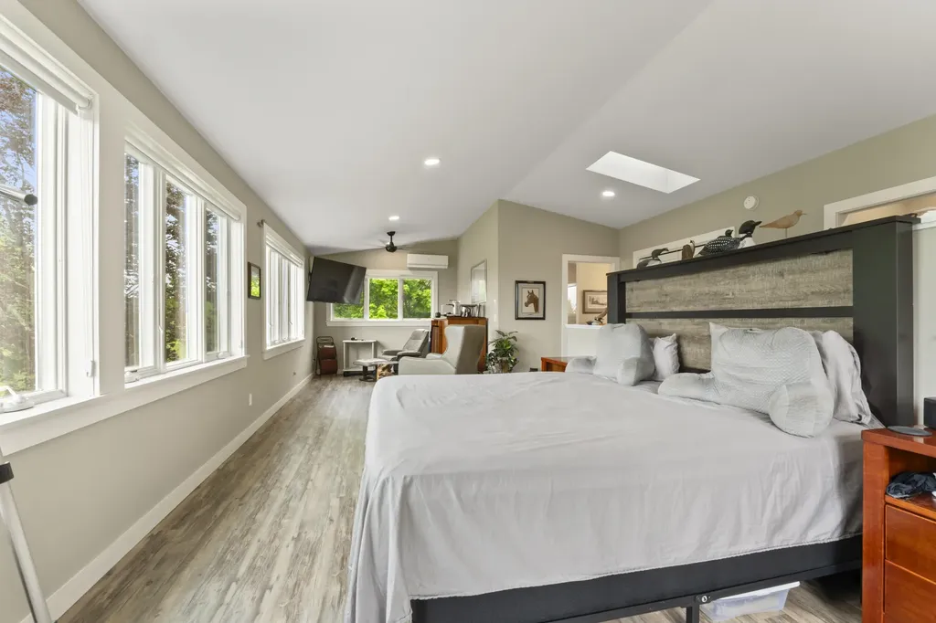 5 Seymour Road Harpswell ME 04066