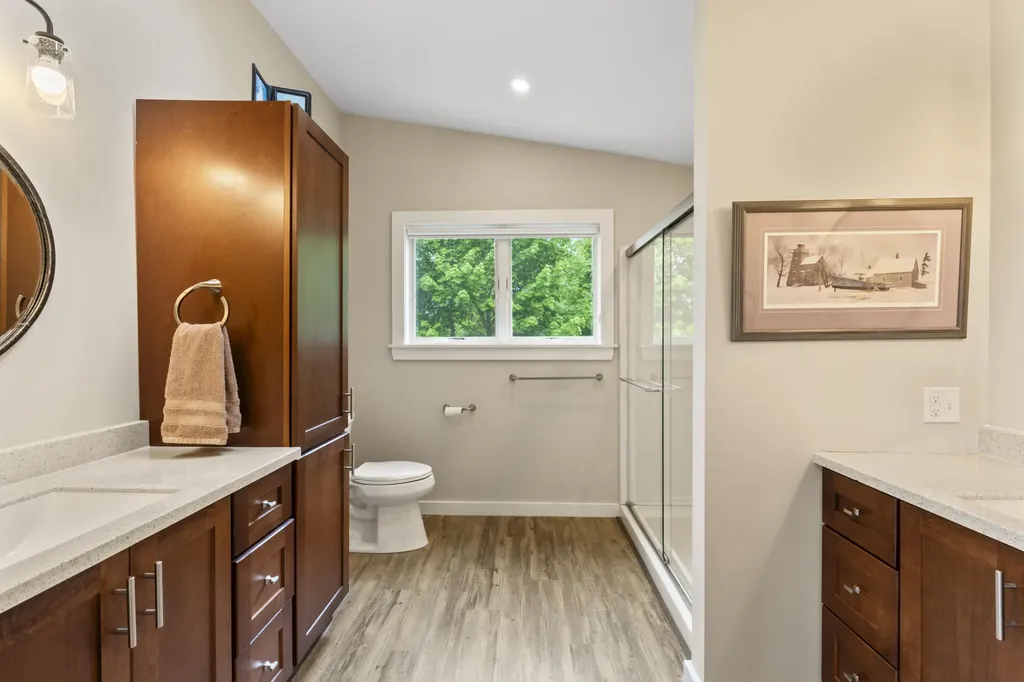 5 Seymour Road Harpswell ME 04066