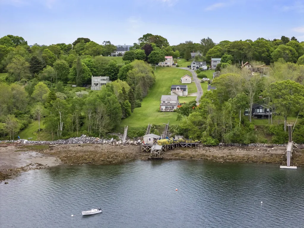 5 Seymour Road Harpswell ME 04066