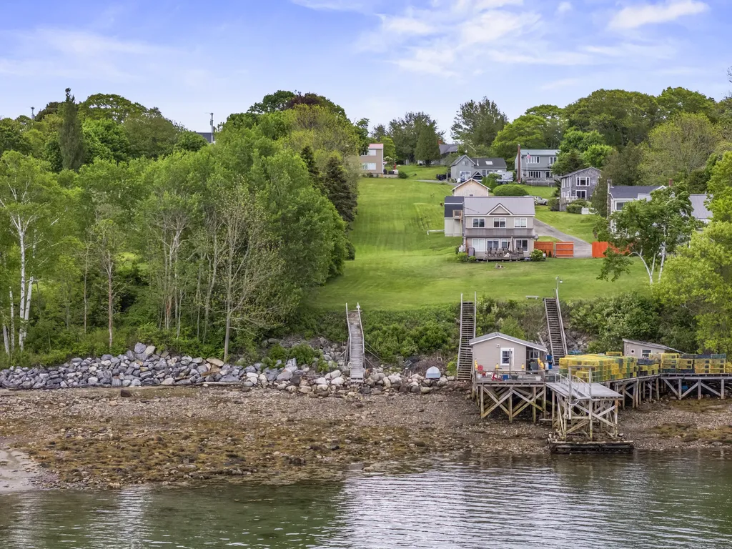 5 Seymour Road Harpswell ME 04066