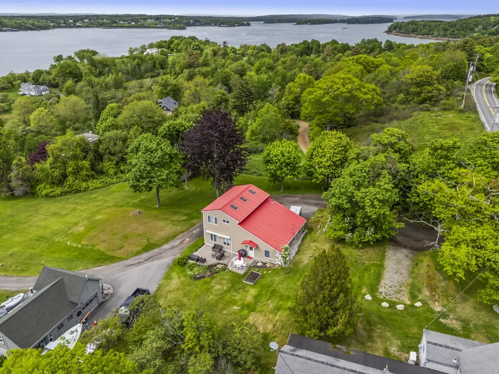 5 Seymour Road Harpswell ME 04066