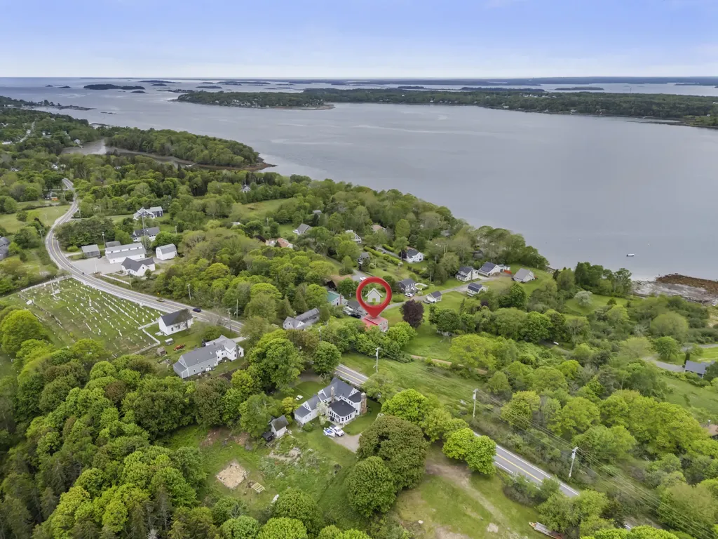5 Seymour Road Harpswell ME 04066