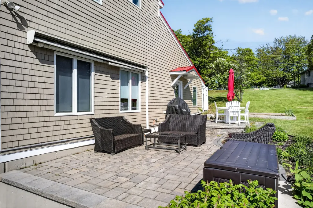 5 Seymour Road Harpswell ME 04066