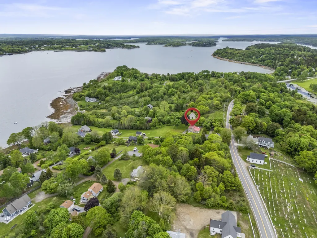 5 Seymour Road Harpswell ME 04066