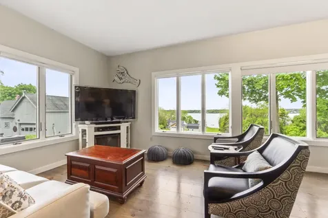 5 Seymour Road Harpswell ME 04066